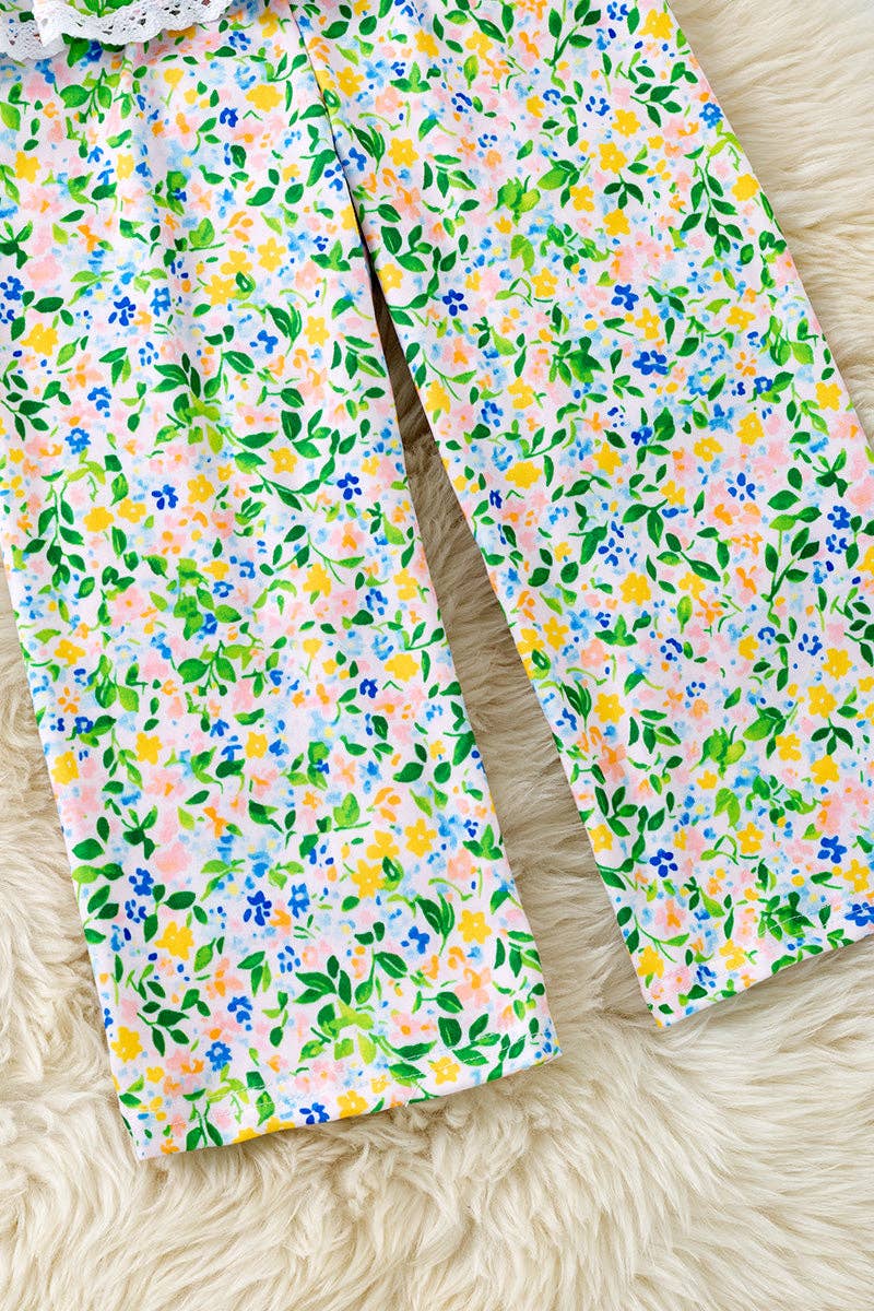 Ditsy floral smock top & relax fit pants.