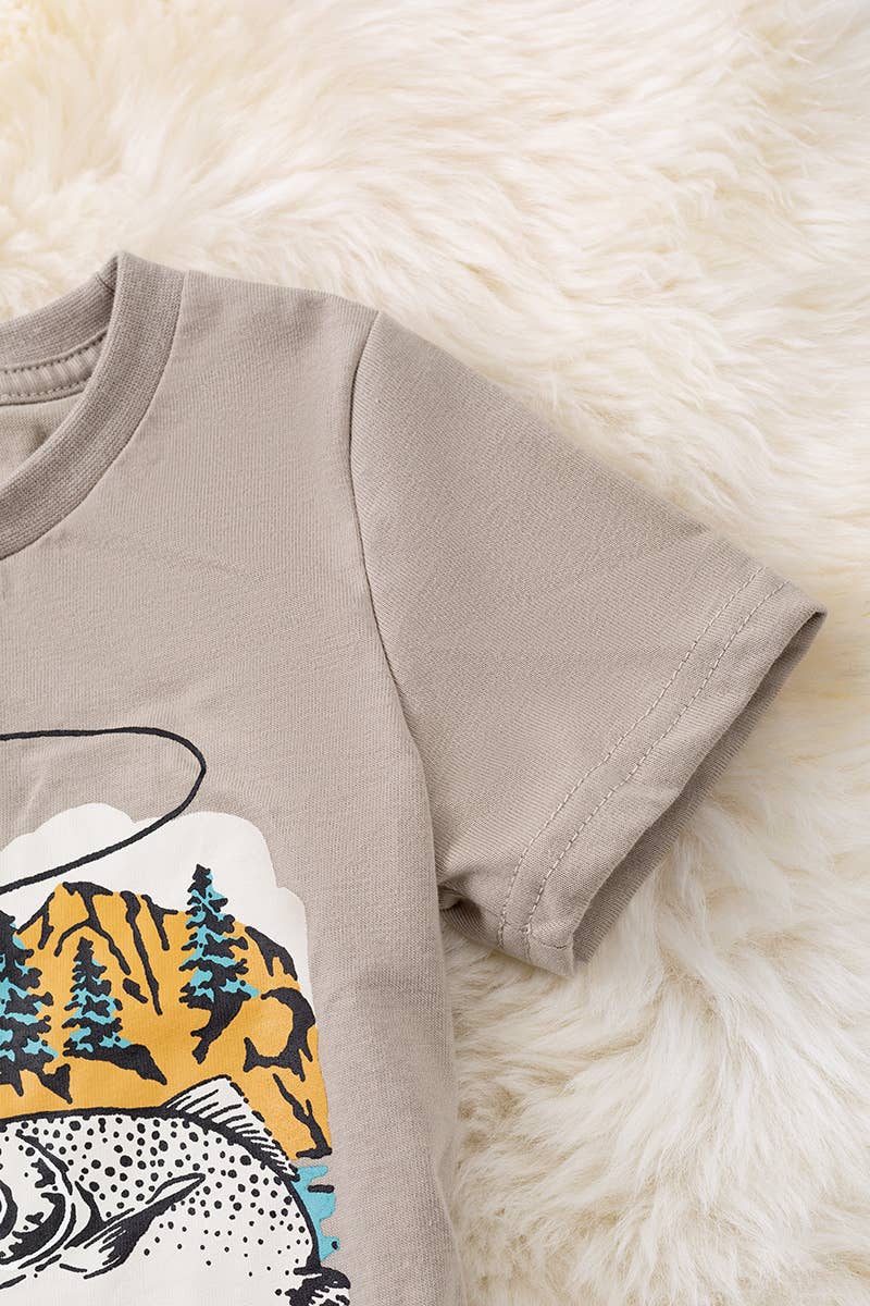 GONE FISHING COTTON MADE GRAPHIC TEE-SHIRT.