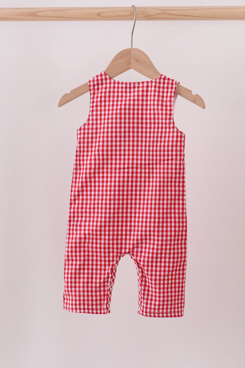 Red christmas tree reindeer jonjon