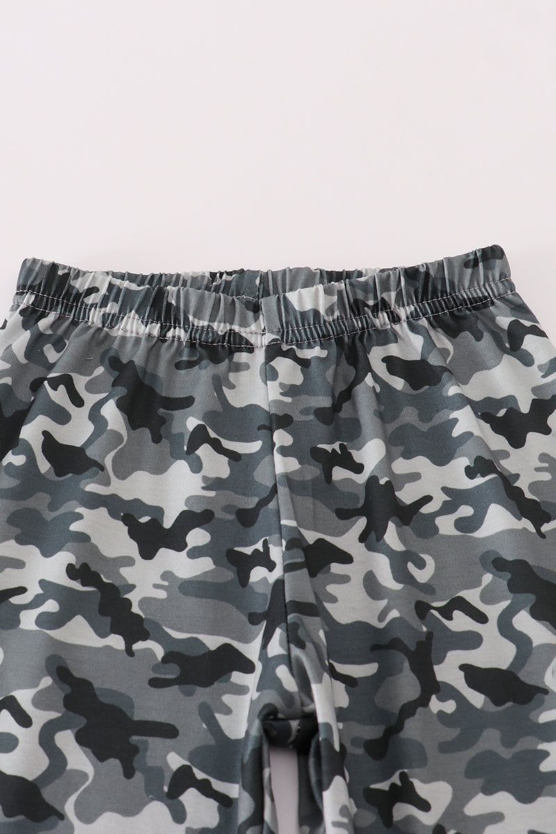 Camouflage farm tractor pants set