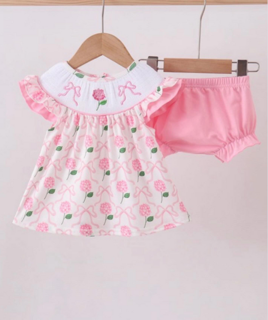 Pink bow hydrangea smocked bloomer set