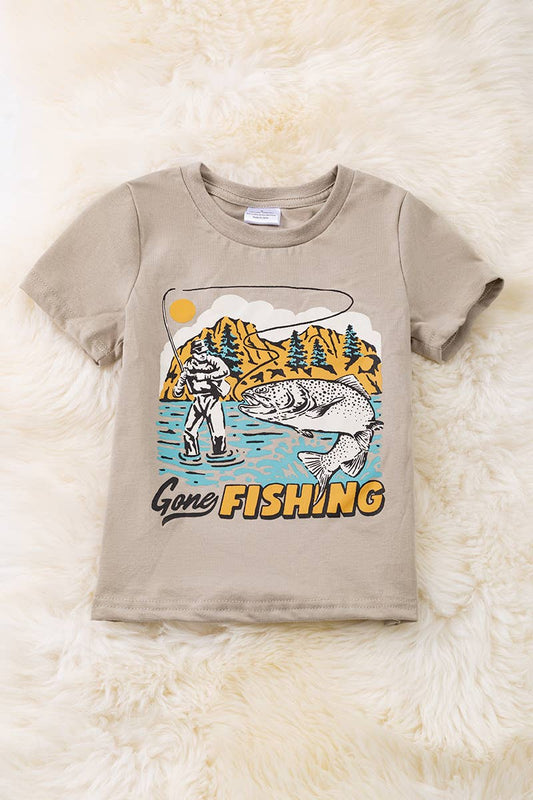 GONE FISHING COTTON MADE GRAPHIC TEE-SHIRT.